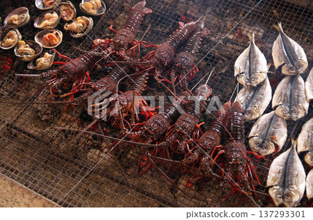 炭火烤伊勢蝦 炭火烤伊勢蝦 137293301