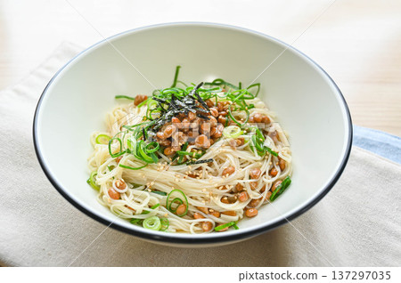 Sticky natto somen noodles Sticky natto somen noodles 137297035