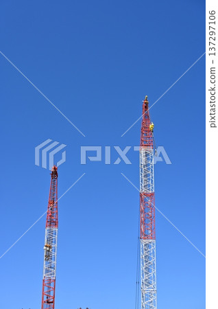 Crane being used for bridge construction 137297106