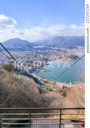 View from the Kawaguchiko Mt. Fuji Panoramic Ropeway [Tenjoyama Park] 137297284