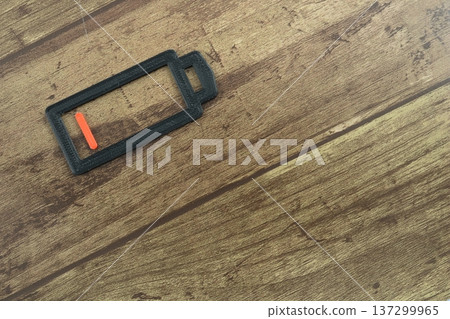 設計簡潔，電池電量僅剩 1%。 137299965