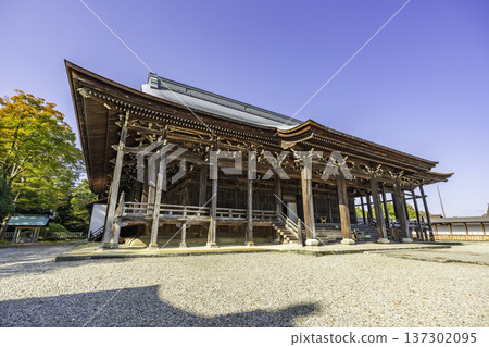 Takaoka Shokoji Temple Main Hall, Takaoka City, Toyama Prefecture 137302095