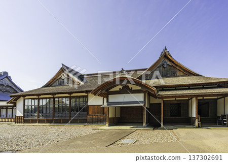 Takaoka Shokoji Temple, large hall and ceremonial platform, Takaoka City, Toyama Prefecture 137302691