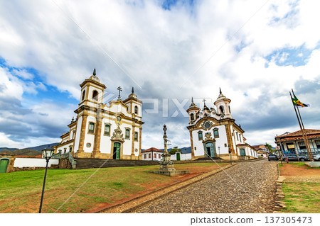 Historic center and its architecture Historic center and its architecture 137305473