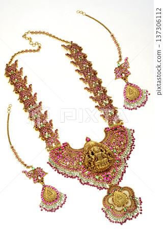 Indian Gold jewelry photo shoot 137306112