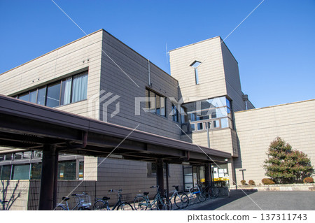 智柳市立圖書館 137311743