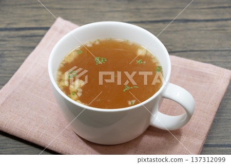 Onion soup Onion soup 137312099