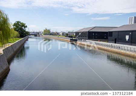 Solder canal Solder canal 137312184