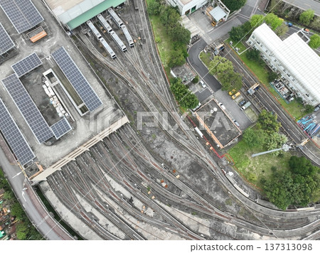 車輛基地 137313098