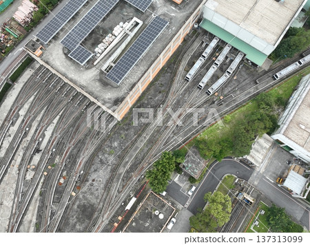 車輛基地 137313099