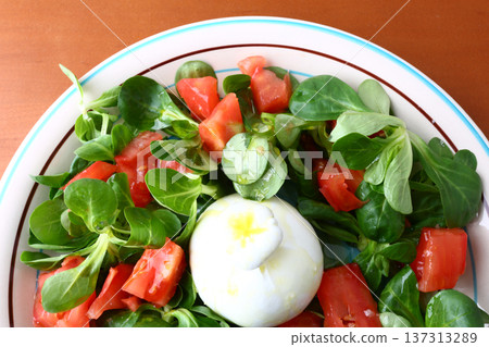 Burrata with Tomato and Avocado Salad Burrata with Tomato and Avocado Salad 137313289