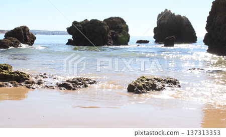 Vau's beach in Portimao, Portugal Vau's beach in Portimao, Portugal 137313353