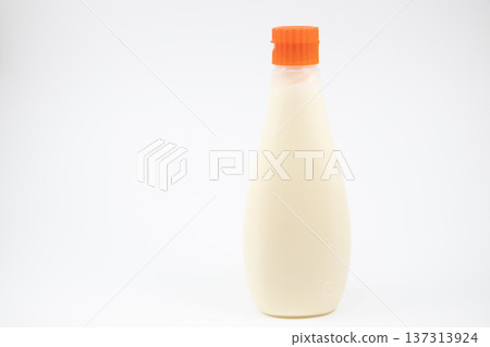 蛋黃醬  137313924