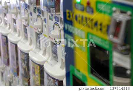 此產品可享獲免郵費優惠 137314313