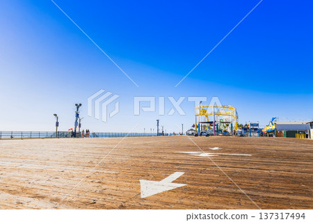Santa Monica Pier, Los Angeles Santa Monica Pier, Los Angeles 137317494