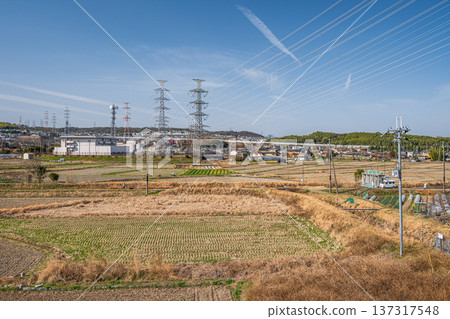 京都府京田邊市春季鄉村景色 京都府京田邊市春季鄉村景色 137317548