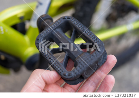Bicycle pedals Bicycle pedals 137321037