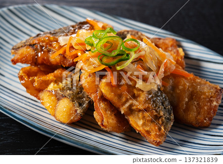 Deep-fried mackerel with Nanban dressing 137321839