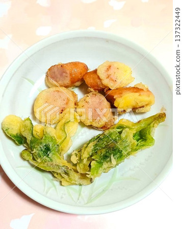 Taste of Spring: Wiener and Butterbur Tempura 137322449