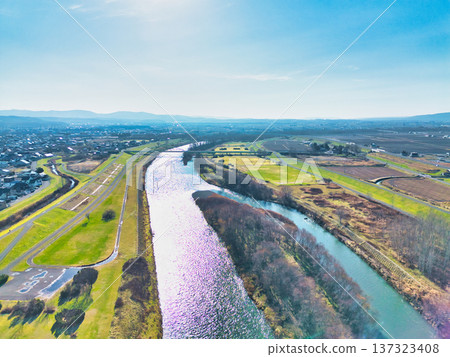 Aerial walk 137323408