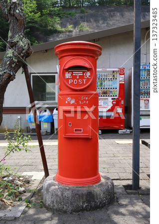 岩手縣田野畑市，圓形郵筒的景色（田野畑站） 137323485