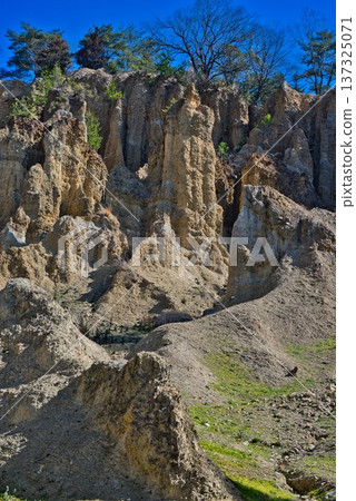 "Awa Earth Pillars" in Awa City, Tokushima Prefecture "Awa Earth Pillars" in Awa City, Tokushima Prefecture 137325071