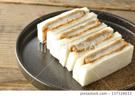 菲力牛排三明治 137326015