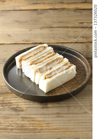 菲力牛排三明治 菲力牛排三明治 137326020