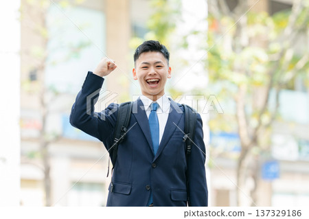 Young male business fist pump Young male business fist pump 137329186