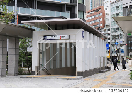 大阪地鐵中津站入口 137330332