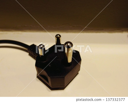 Type M outlet plug 137332377