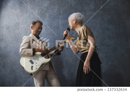 Senior couple of musicians Senior couple of musicians 137332634