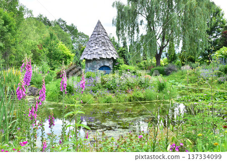 Hokkaido's fairytale-like English garden Hokkaido's fairytale-like English garden 137334099