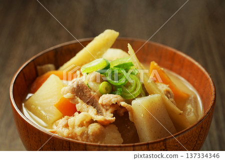 熱豬肉湯 137334346