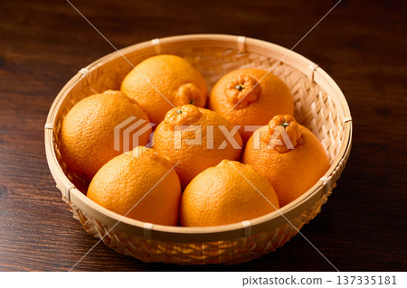 籃子裡的德科蓬 籃子裡的德科蓬 137335181