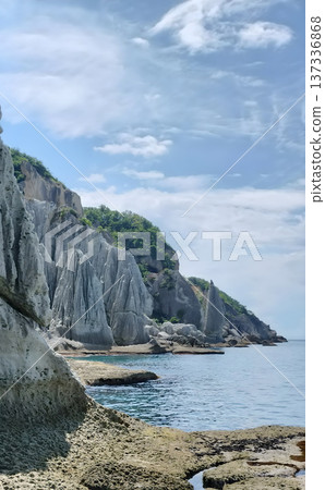 A spectacular view of the Shimokita Peninsula in Aomori Prefecture, with a huge karst coastline 137336868