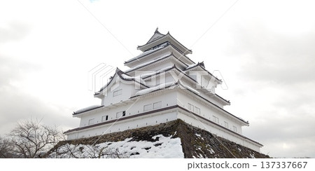 Tsuruga Castle in winter [Aizuwakamatsu, Fukushima] 137337667
