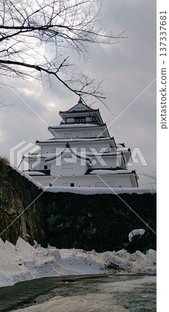 Tsuruga Castle in winter [Aizuwakamatsu, Fukushima] 137337681