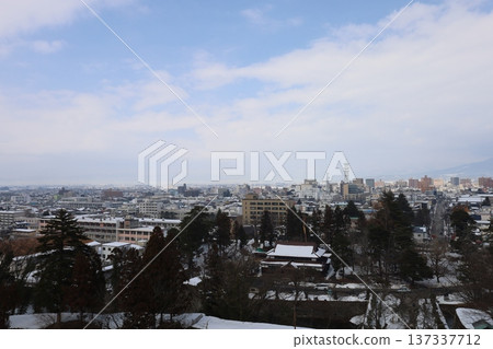 從敦賀城眺望的景色[福島縣會津若松] 137337712