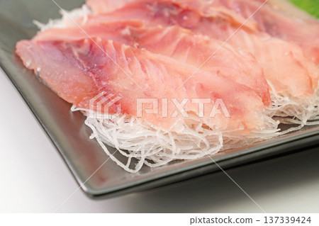 Isaki生魚片 Isaki生魚片 137339424