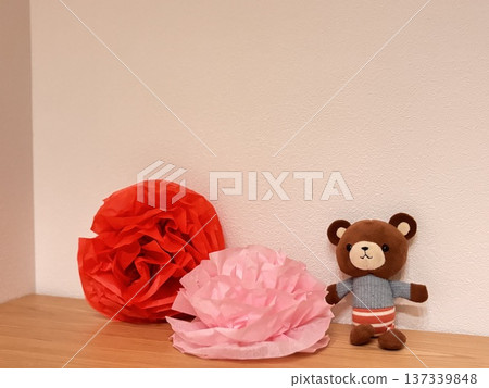 Red and pink paper flowers and bear Red and pink paper flowers and bear 137339848