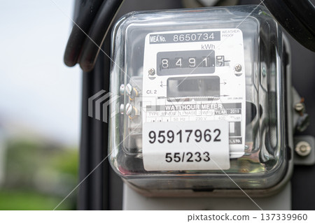 Electric measuring power meter for energy cost at home and office. Electric measuring power meter for energy cost at home and office. 137339960