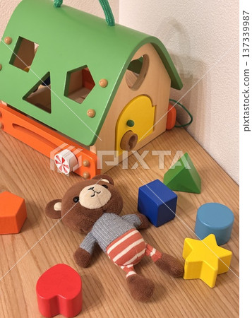 積木和泰迪熊兒童玩具 137339987