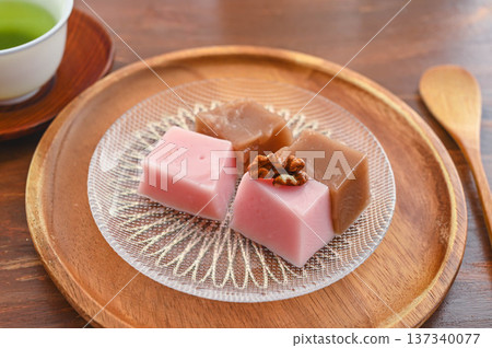 櫻花核桃芝麻豆腐 櫻花核桃芝麻豆腐 137340077