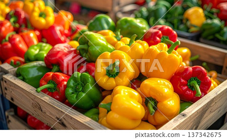 大量辣椒和甜椒粉的圖片 137342675