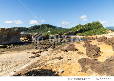 Beautiful view of the Yehliu Geopark. Yehliu is a cape located in Wanli, New Taipei City, Taiwan. 137343662