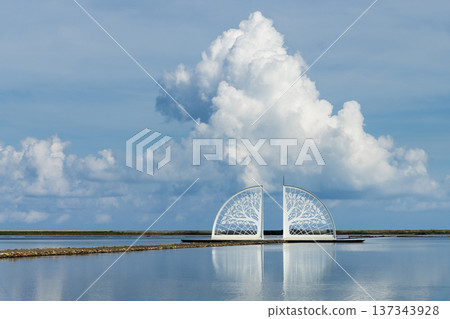 Beautiful Tree of Life installation art at Qinkunshen Fan-shaped Salt Fields in Jiangjun, Tainan, Taiwan, one of the Southwest Coast National Scenic Area attractions. 137343928