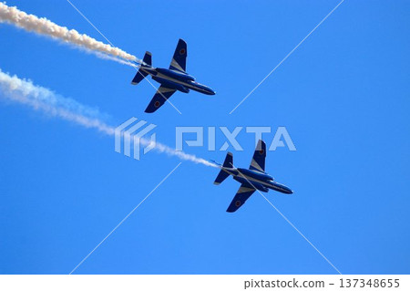 This technology protects the skies of Japan... Blue Impulse displays beautiful formation flight This technology protects the skies of Japan... Blue Impulse displays beautiful formation flight 137348655