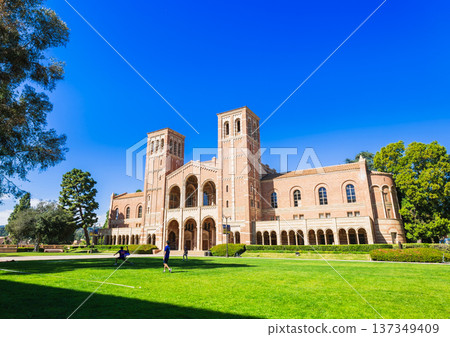 羅伊斯音樂廳，加州大學洛杉磯分校主禮堂，美國 137349409