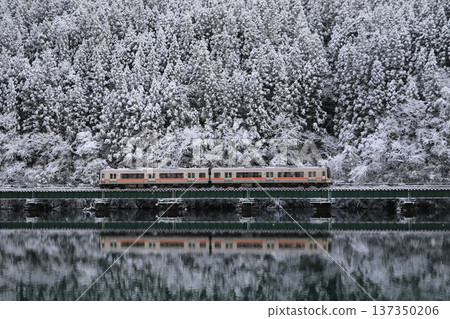 高山本線雪景 137350206